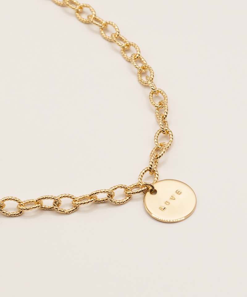 collier pendentif graver fete des meres mot alizee 004